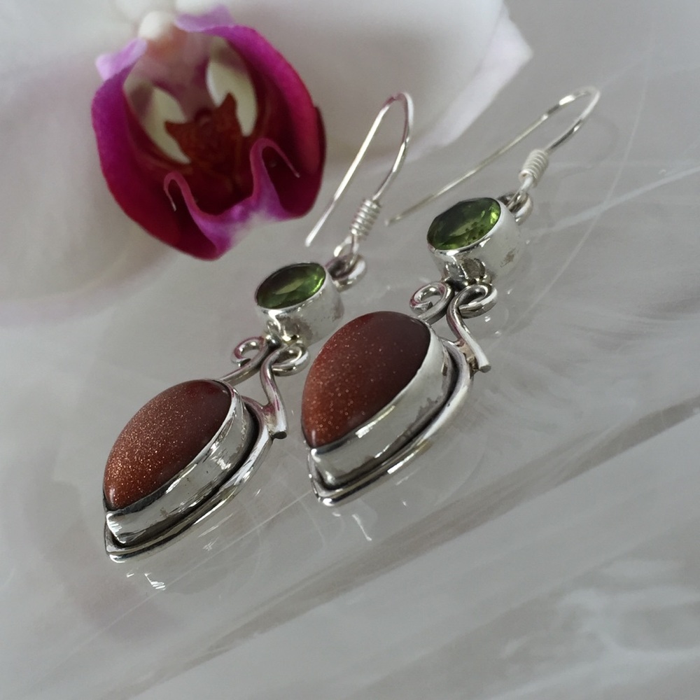 .925 Sterling Silver Earrings Goldstone & Peridot - Picture 8 of 8